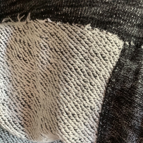 J Crew Oversized Black Heathered Funnel Neck Heavy Knit Sweatshirt XXS/XS - Picture 6 of 9